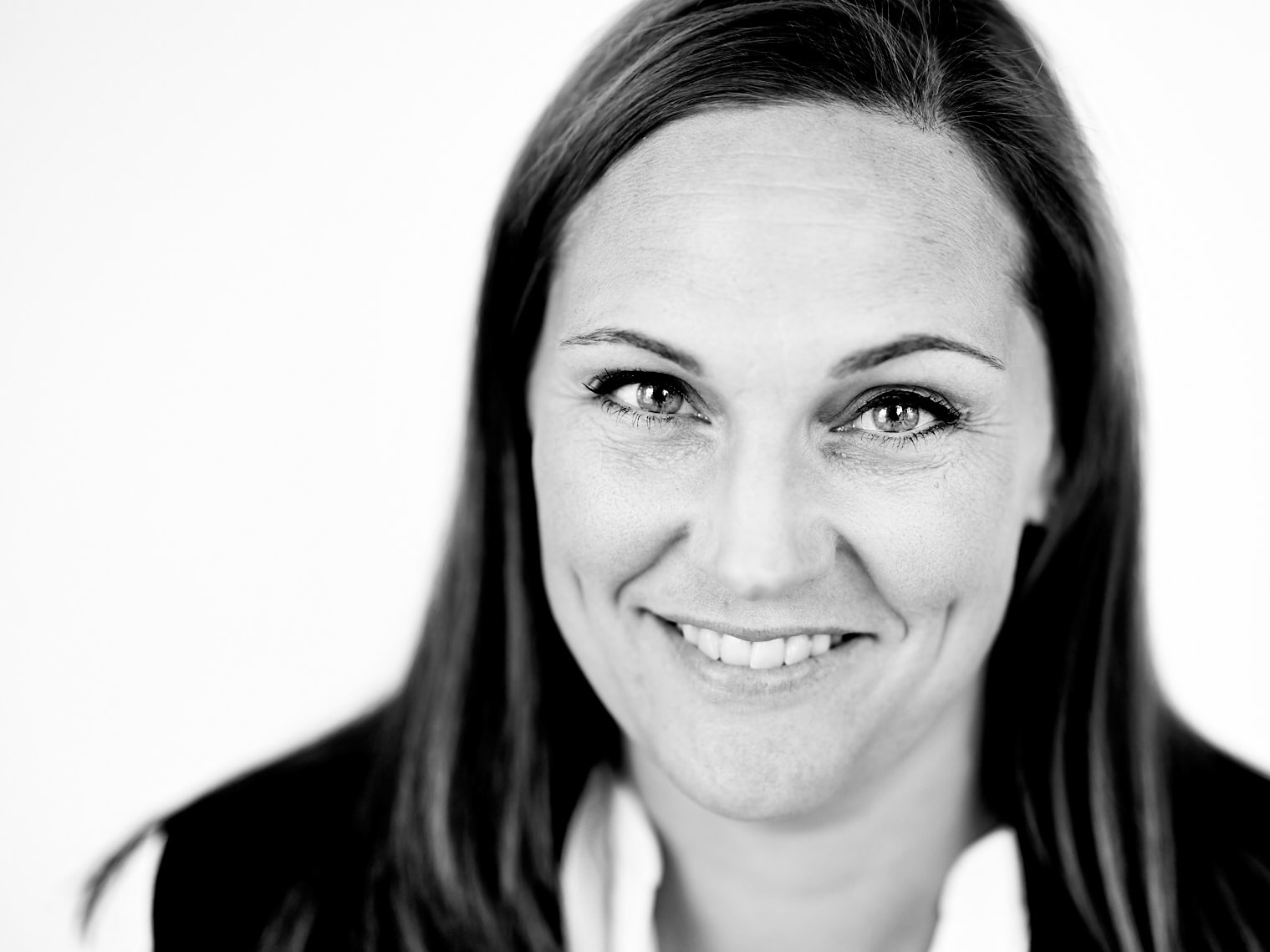 Anna Warell